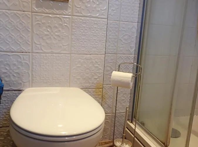 House With Sauna 里加